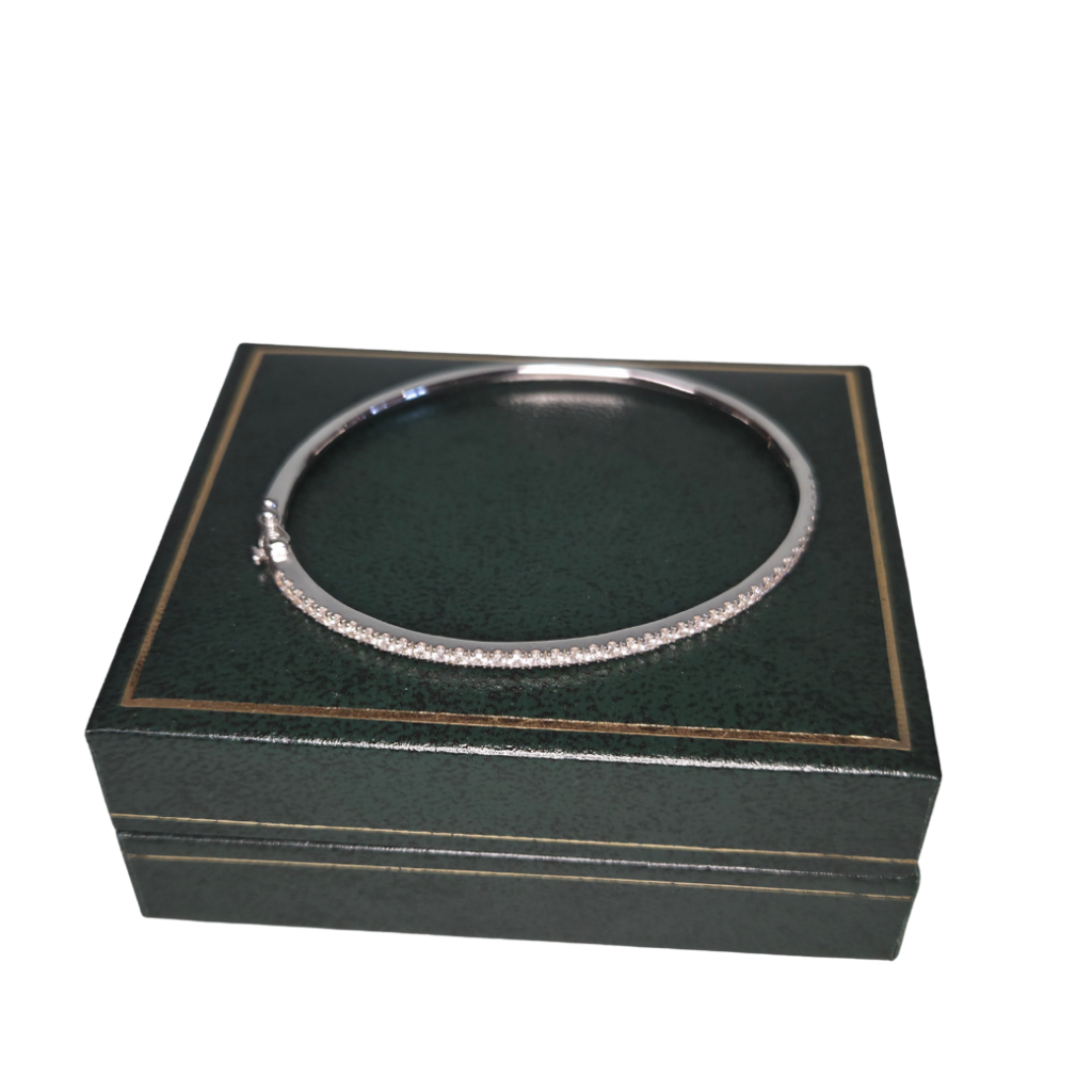 White Gold Diamond Pavé Hinged Bangle
